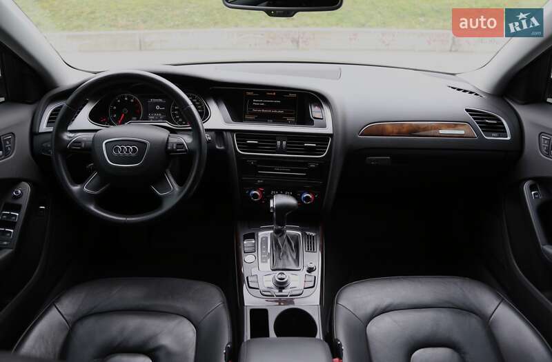 Седан Audi A4 2013 в Києві