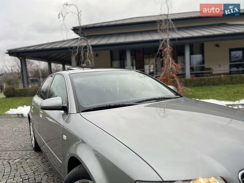 Седан Audi A4 2003 в Жовкві