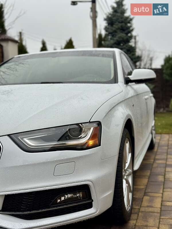 Седан Audi A4 2015 в Вінниці
