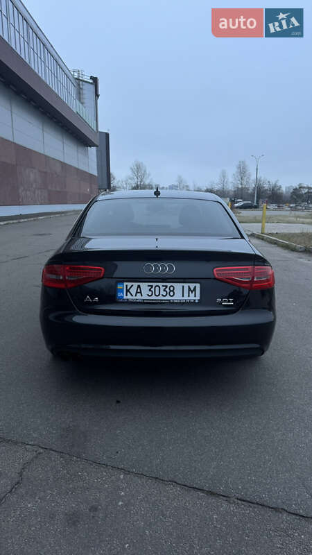 Седан Audi A4 2012 в Києві