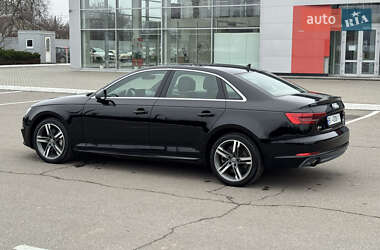 Седан Audi A4 2016 в Киеве
