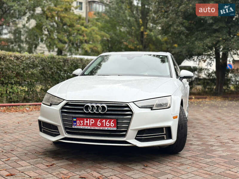 Седан Audi A4 2018 в Киеве