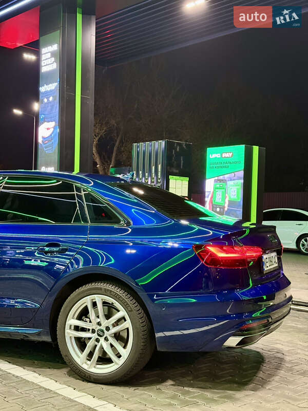Седан Audi A4 2020 в Днепре