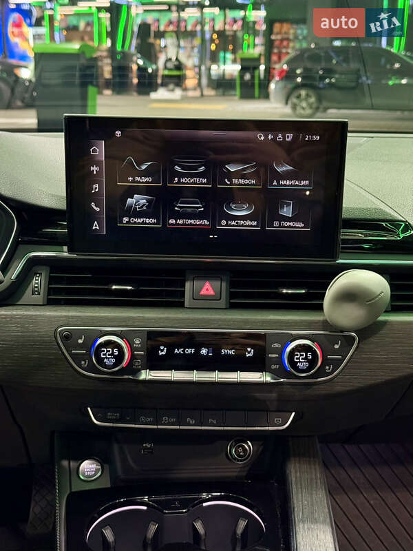 Седан Audi A4 2020 в Днепре