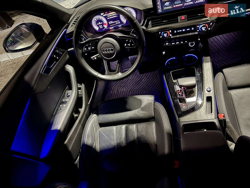 Седан Audi A4 2020 в Днепре