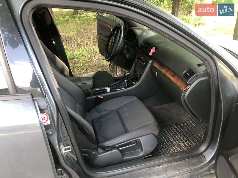 Универсал Audi A4 2001 в Ирпене