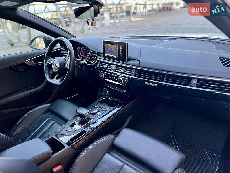 Седан Audi A4 2017 в Львове