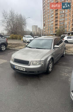 Седан Audi A4 2003 в Києві