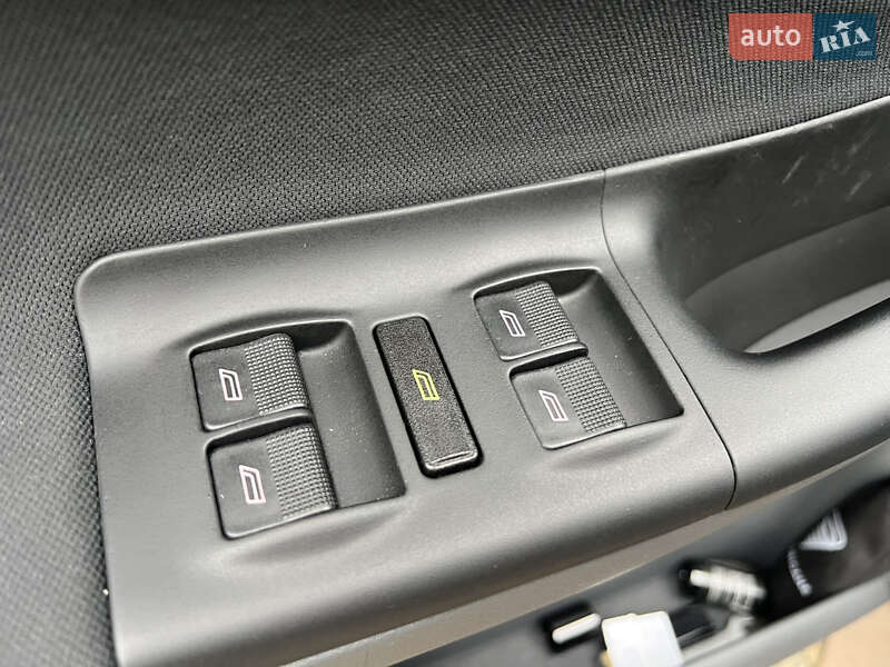 Универсал Audi A4 2000 в Луцке