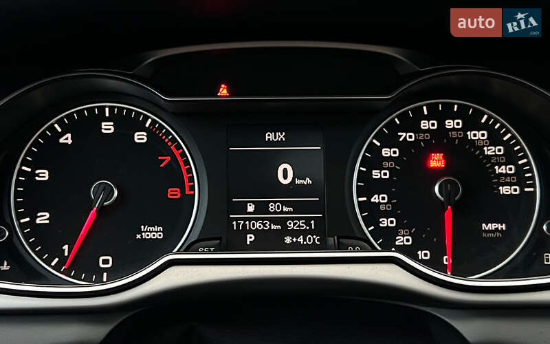 Седан Audi A4 2013 в Львове