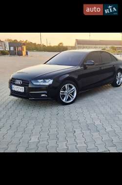 Седан Audi A4 2013 в Мукачевому