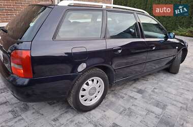 Универсал Audi A4 2000 в Черновцах