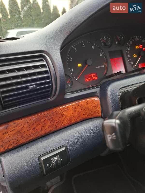 Универсал Audi A4 2000 в Черновцах