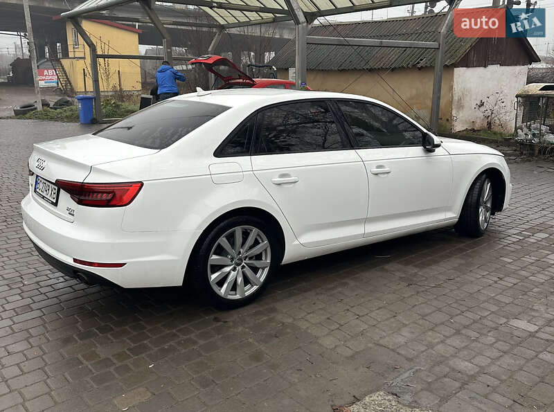 Седан Audi A4 2017 в Львове