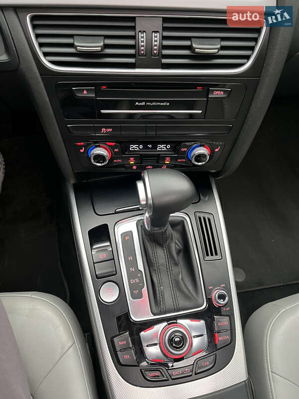 Седан Audi A4 2013 в Днепре