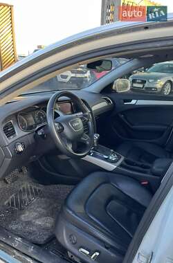 Седан Audi A4 2014 в Львове