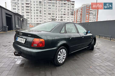 Седан Audi A4 1996 в Шептицькому