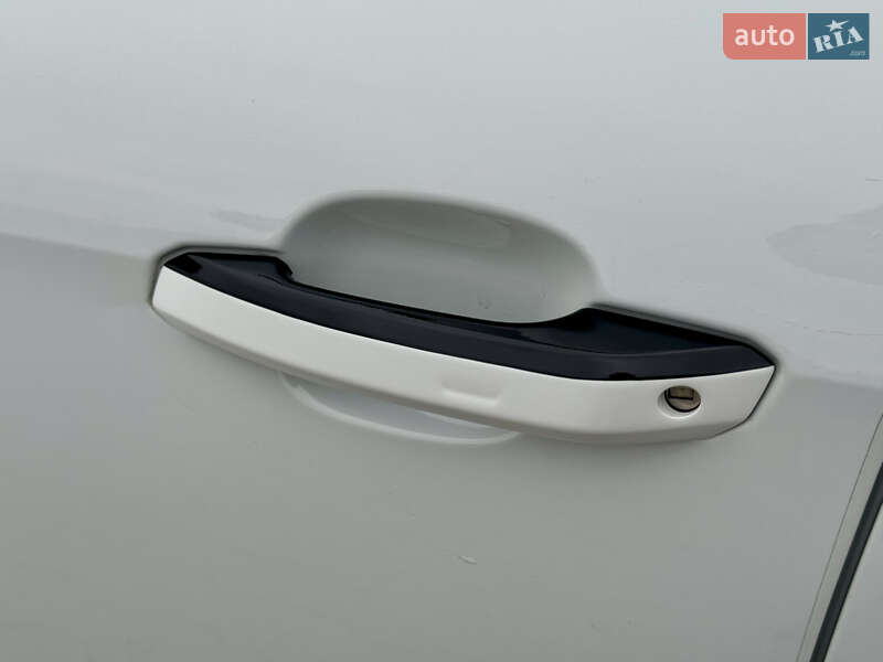 Седан Audi A4 2021 в Николаеве