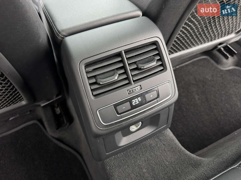 Седан Audi A4 2021 в Николаеве