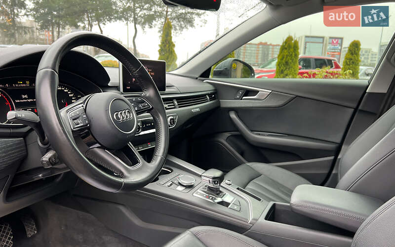 Седан Audi A4 2017 в Львове