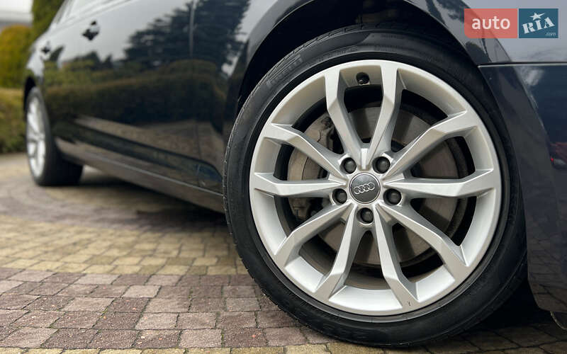 Седан Audi A4 2017 в Львове