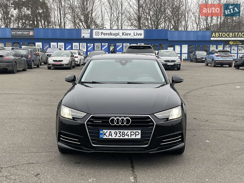 Седан Audi A4 2015 в Киеве