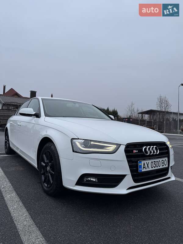 Седан Audi A4 2014 в Харькове
