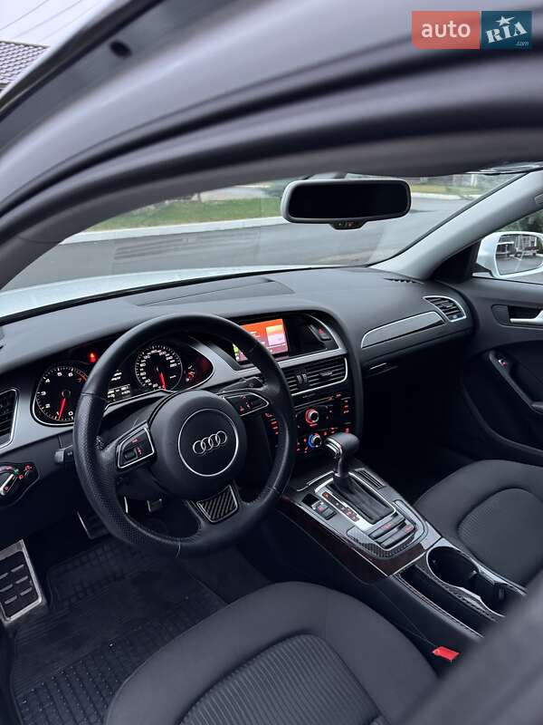 Седан Audi A4 2014 в Харькове