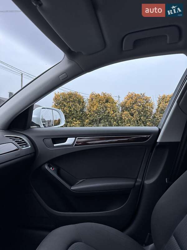 Седан Audi A4 2014 в Харькове