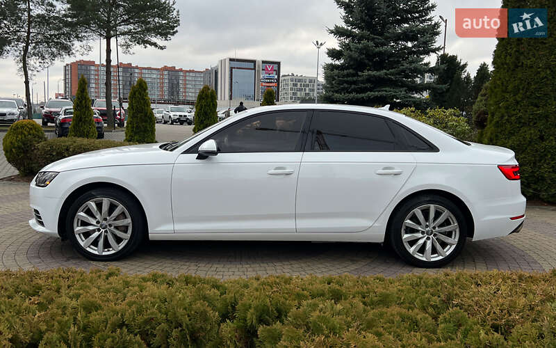 Седан Audi A4 2017 в Львове