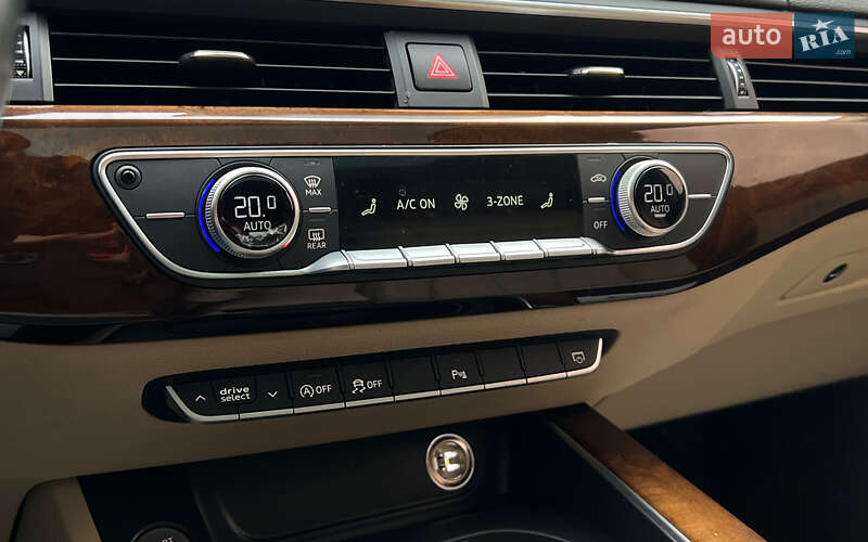Седан Audi A4 2017 в Львове