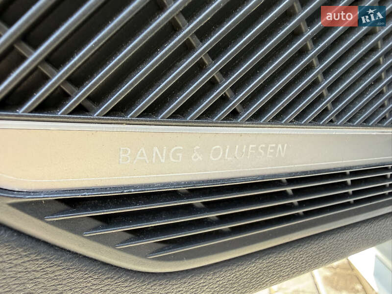 Седан Audi A4 2016 в Киеве фото 18 Седан Audi A4 2016 в Киеве