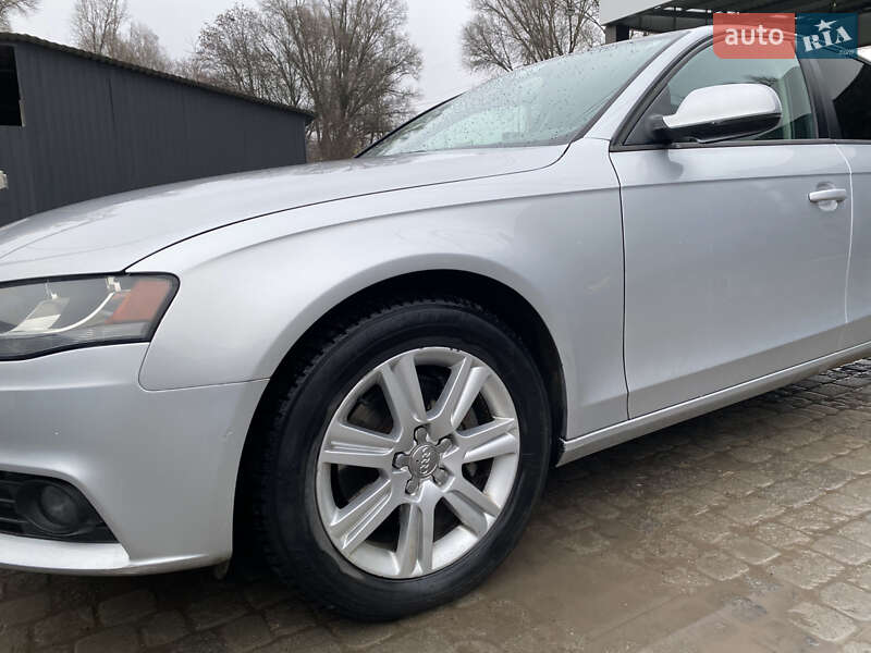 Седан Audi A4 2009 в Тернополе