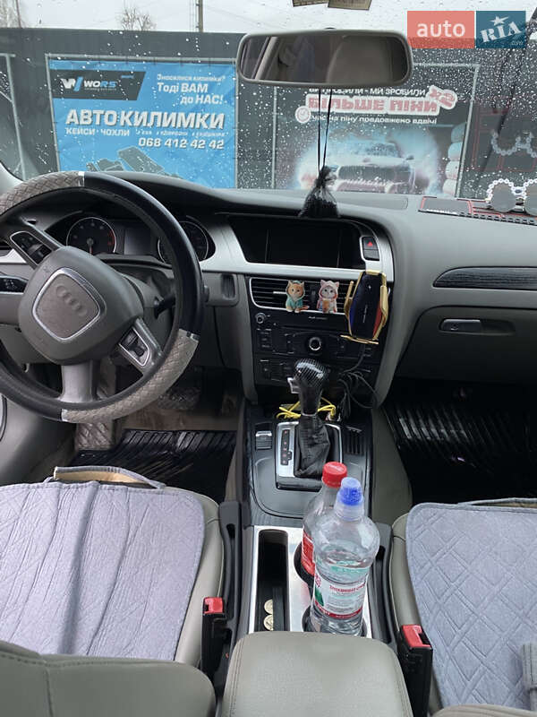 Седан Audi A4 2009 в Тернополе