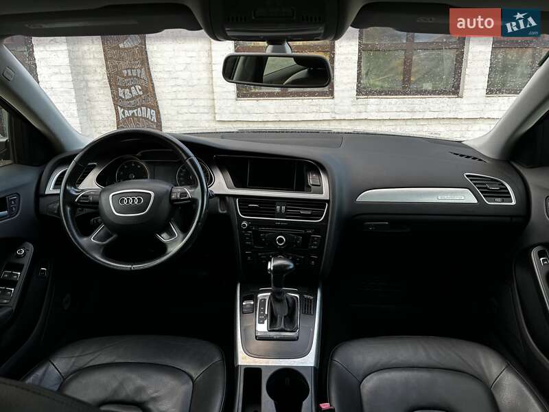 Седан Audi A4 2013 в Красилове