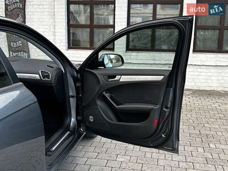 Седан Audi A4 2013 в Красилове