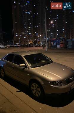 Седан Audi A4 2003 в Киеве