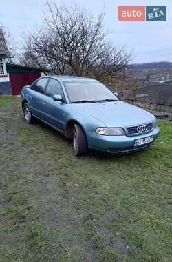 Седан Audi A4 1998 в Гусятині
