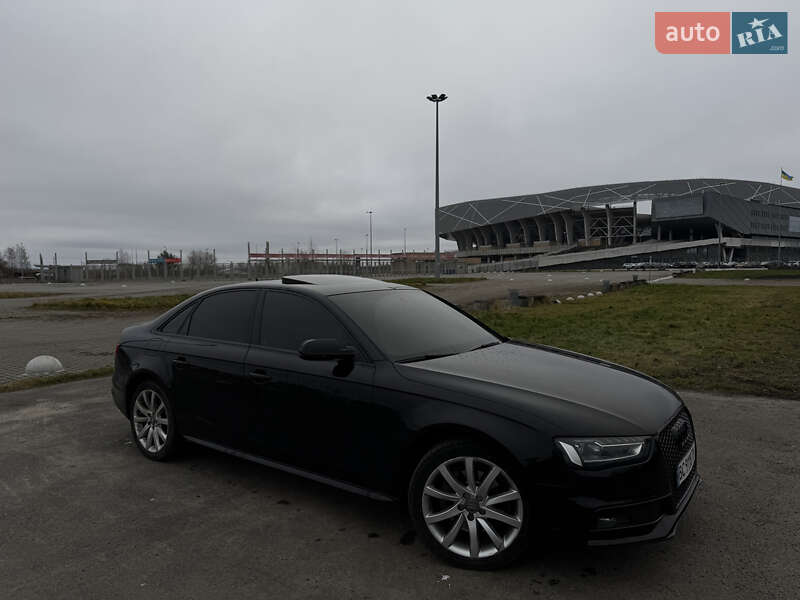 Седан Audi A4 2013 в Львові