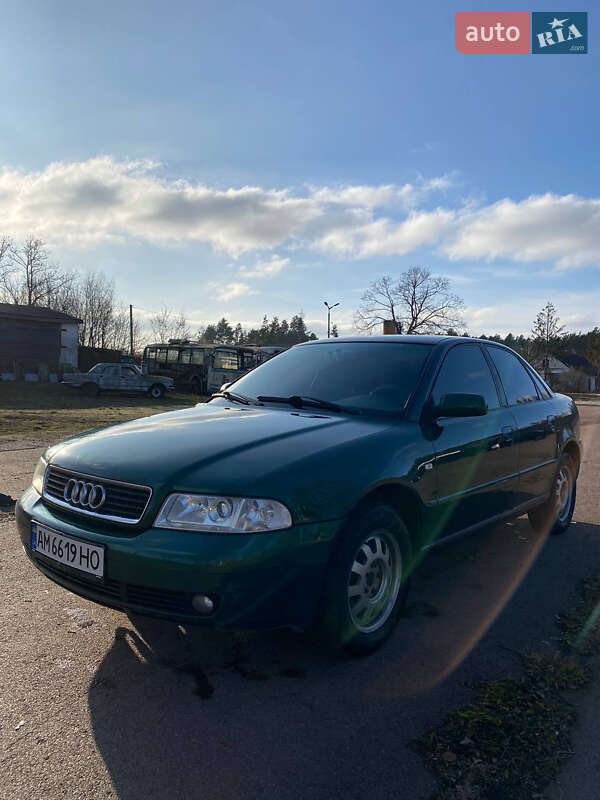 Седан Audi A4 1999 в Житомирі