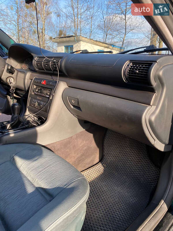 Седан Audi A4 1999 в Житомирі