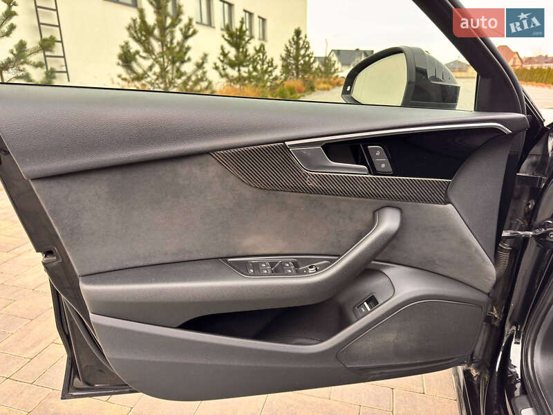 Універсал Audi A4 2019 в Києві