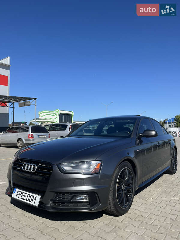 Седан Audi A4 2015 в Нововолынске