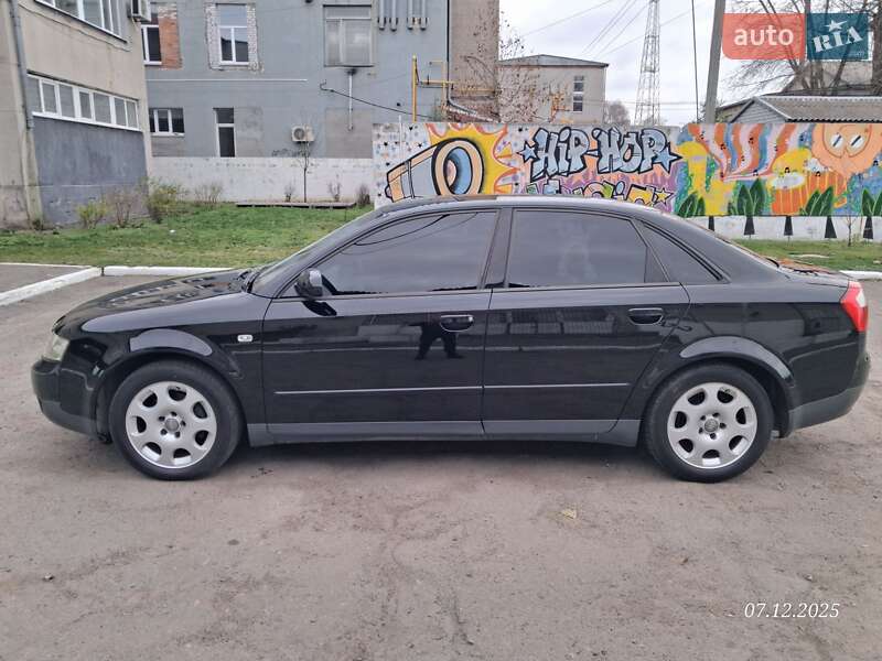 Седан Audi A4 2002 в Днепре