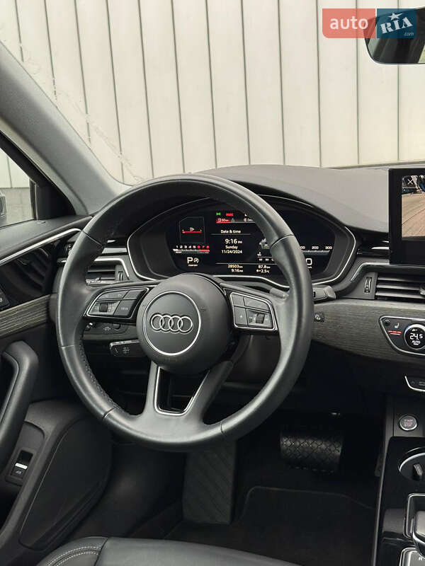 Седан Audi A4 2021 в Черновцах
