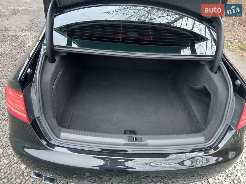 Седан Audi A4 2010 в Казатине