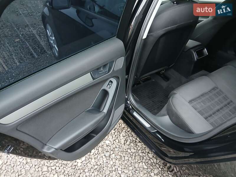 Седан Audi A4 2010 в Казатине