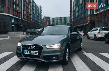 Седан Audi A4 2013 в Киеве