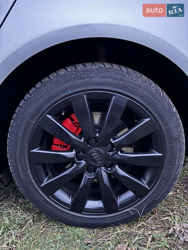 Седан Audi A4 2012 в Кривом Роге