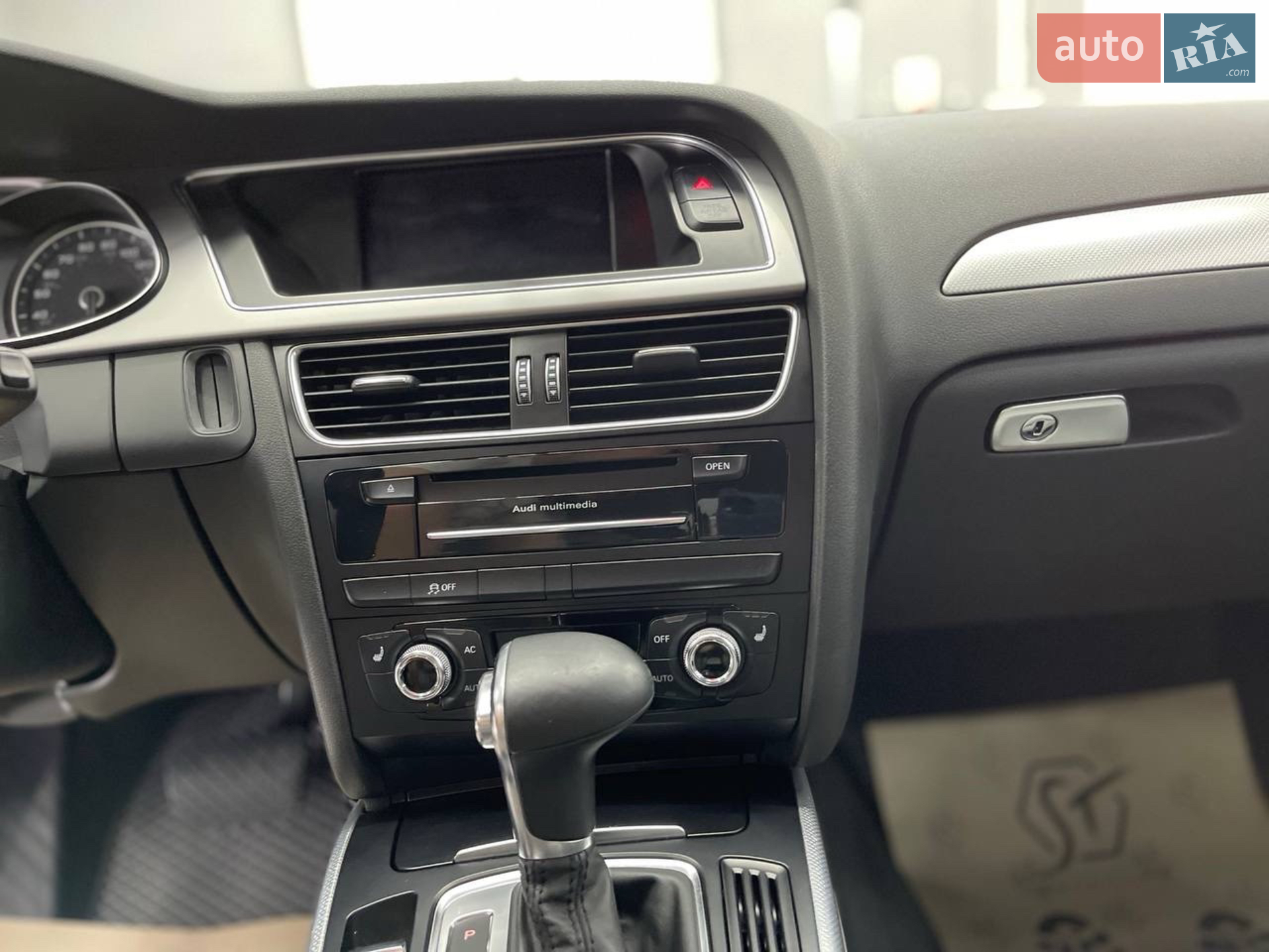 2013 Audi A4 - мініатюра 29